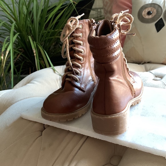 Mia Girl size 12 boots - Picture 3 of 3